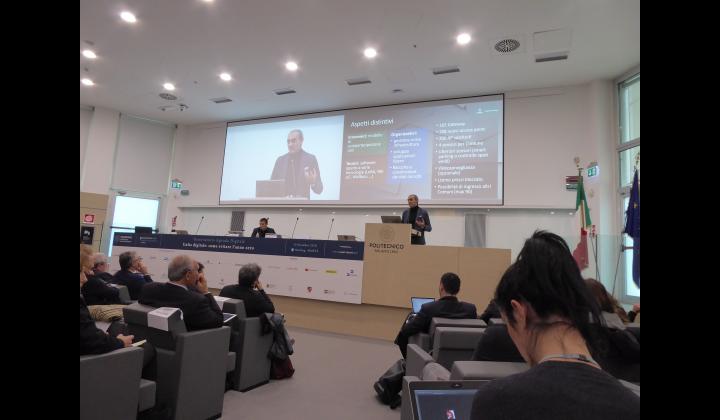 La Provincia vince il Premio Agenda Digitale 2018 - Ing. Raffaele Gareri Direttore Settore Innovazione La Provincia vince il Premio Agenda Digitale 2018 - Ing. Raffaele Gareri Direttore Settore Innovazione