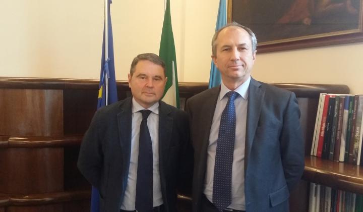 Il Presidente della Provincia di Brescia Pier Luigi Mottinelli incontra il Prof. Maurizio Tira, Rettore dell’Università di Brescia Il Presidente della Provincia di Brescia Pier Luigi Mottinelli incontra il Prof. Maurizio Tira, Rettore dell’Università di Brescia